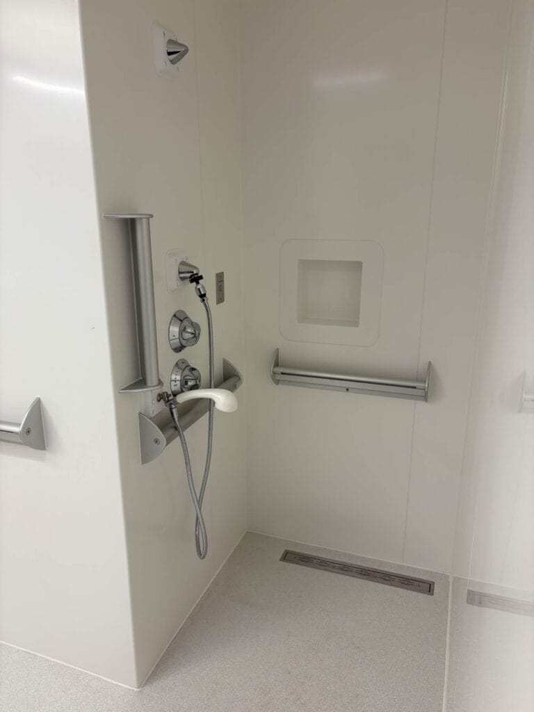 UWMC NW Behavioral Health E-Wing bathroom