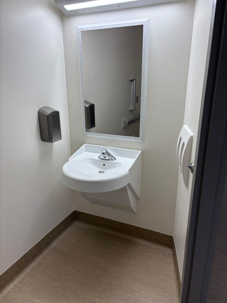UWMC NW Behavioral Health E-Wing bathroom
